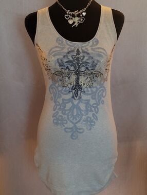 Sleeveless Graphic Tank Top with Cross Accent - Light Cream/Blue